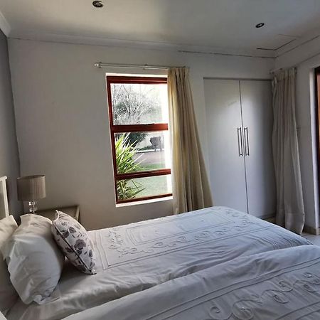 Somona Guest House Joanesburgo Exterior foto