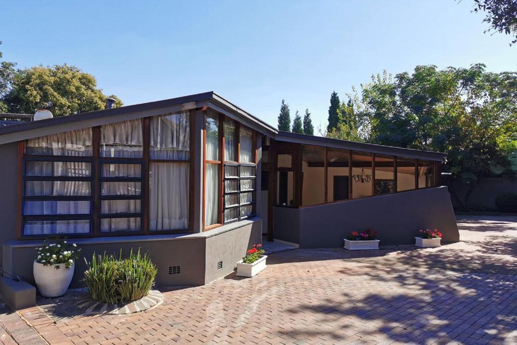Somona Guest House Joanesburgo Exterior foto