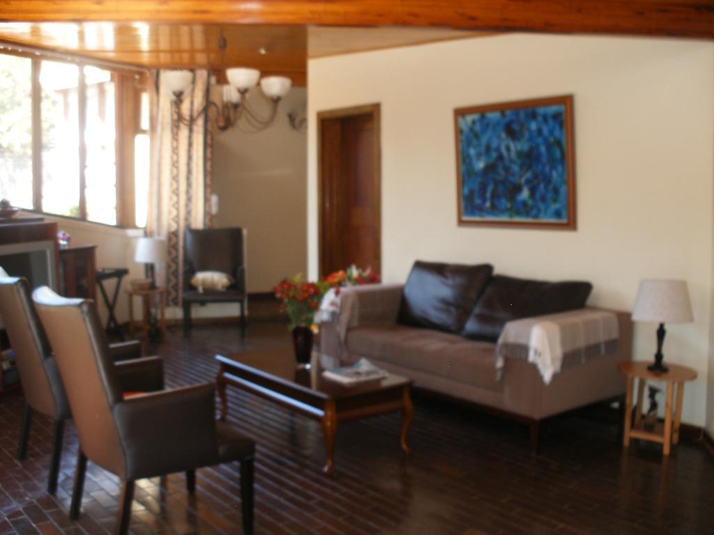 Somona Guest House Joanesburgo Exterior foto